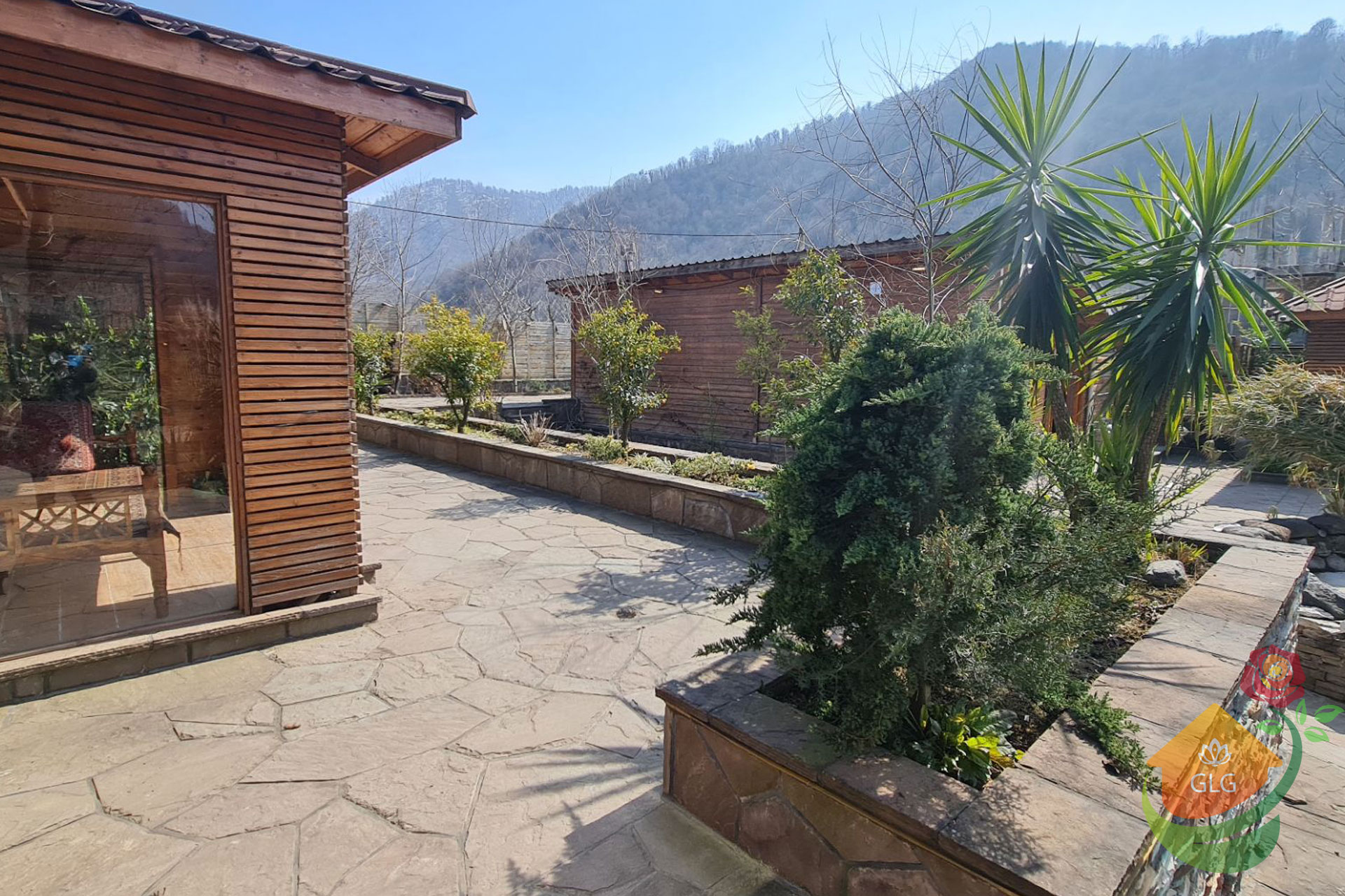 پروژه محوطه سازی برای رستوران در جاده ماسوله